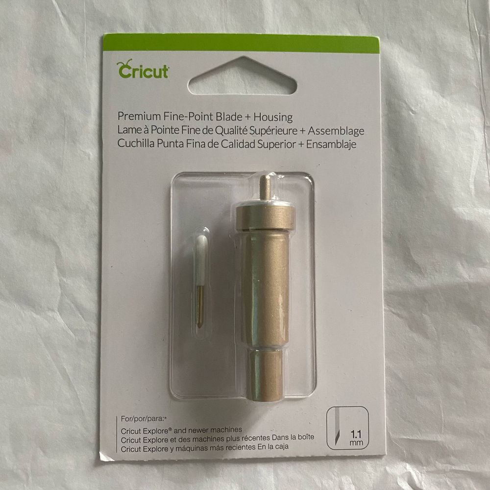 Cricut Premium Fine Point Blade Plus Housing, Multicolor-	•Cricut Premium Fine P